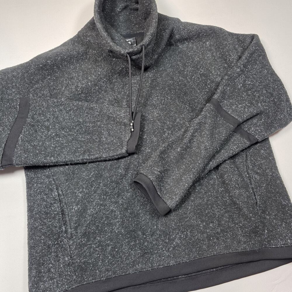 Nike Women's Size M Therma Training Fleece Gray Cowl Neck Top BV5285 364